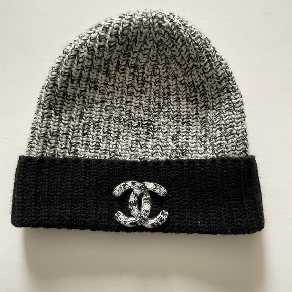 CHANEL Two-Tone Knit Beanie in Black and Gray - Picture 1 of 3